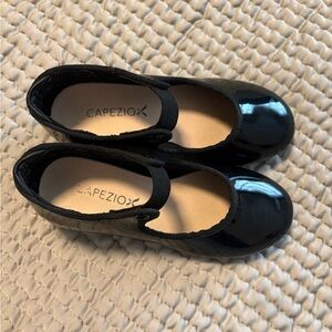 Capezio Black Patent Kids Shuffle Tap Shoes